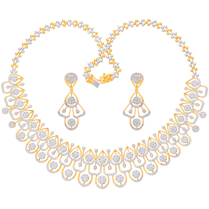 9.40Ct VVS/FG Diamond Necklace Set in 18K Gold