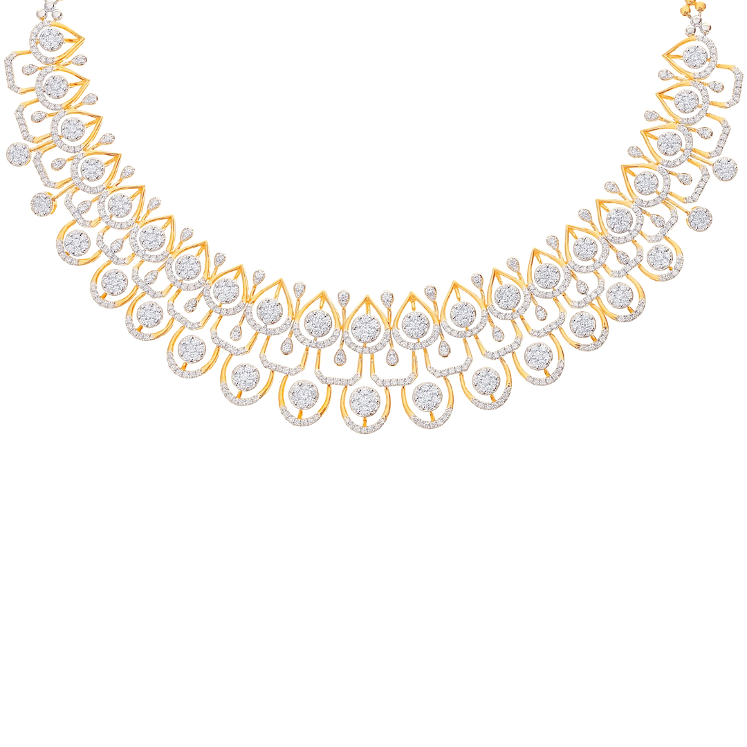 9.40Ct VVS/FG Diamond Necklace Set in 18K Gold
