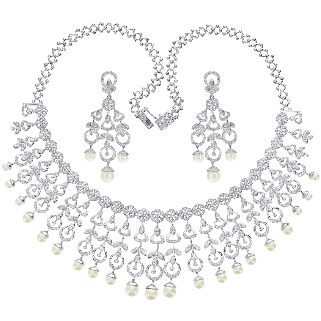 8.76Ct VVS/FG Diamond Necklace Set With Pearl in 18K White Gold