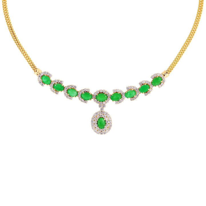 3.32Ct VS/GH Diamond Necklace Set With Emerald in 18K Gold