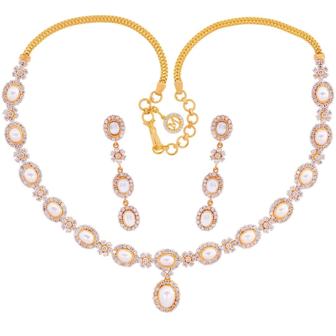 7.95Ct VS/GH Diamond Necklace Set With Pearl in 18K Gold