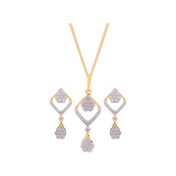 0.87Ct VVS/EF Diamond Pendant Set in 18K Gold