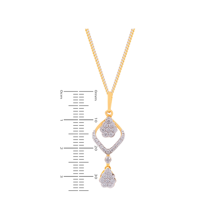 0.87Ct VVS/EF Diamond Pendant Set in 18K Gold