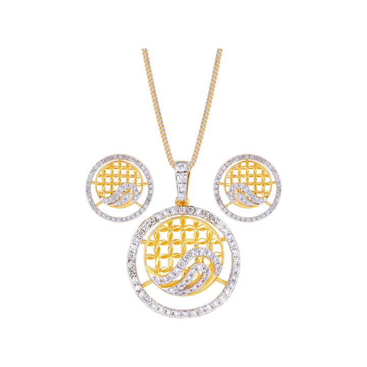 0.68Ct VVS/FG Diamond Pendant Set  in 18K Gold