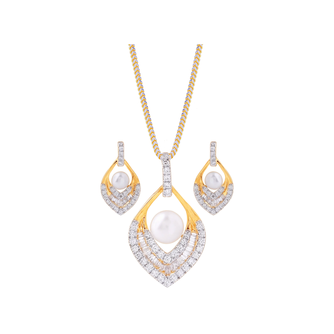 0.68Ct VVS/FG Diamond Pendant Set With Gemstones in 18K Gold