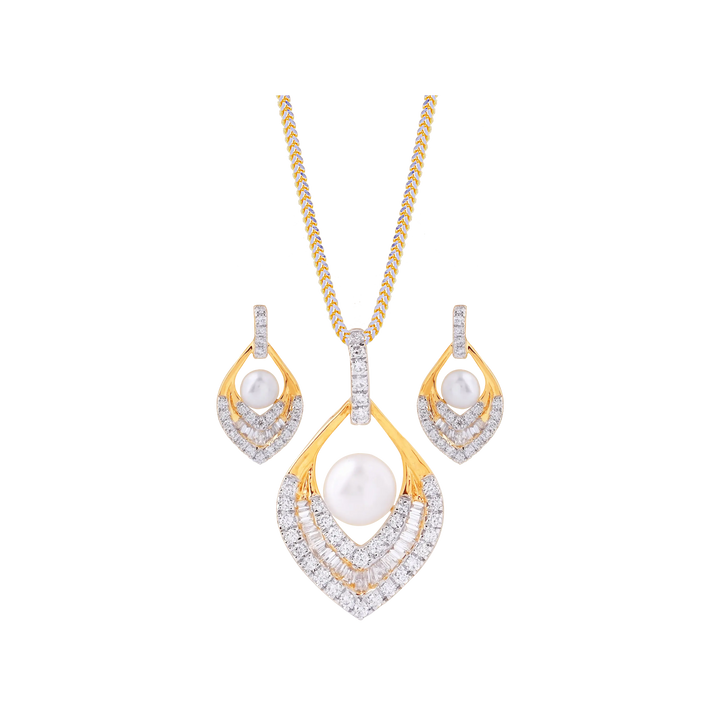 0.68Ct VVS/FG Diamond Pendant Set With Gemstones in 18K Gold