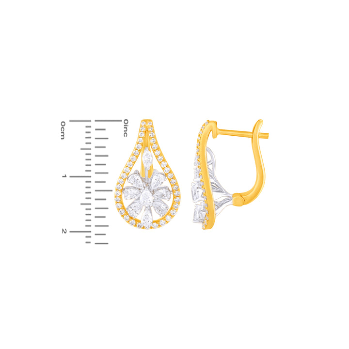 2.33Ct VVS/FG Diamond Pendant Set in 18K Gold