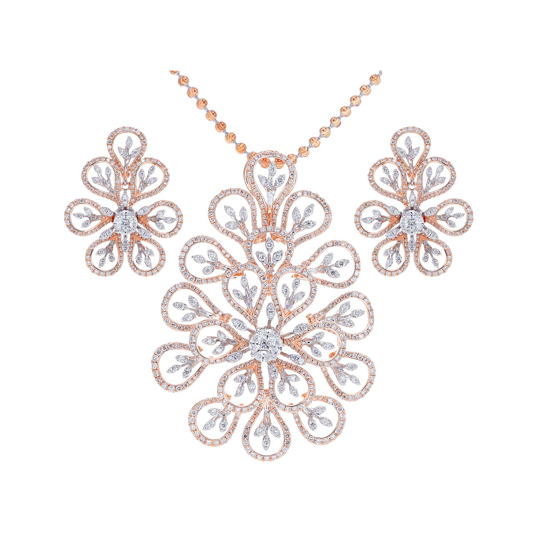 4.09Ct VVS/FG Diamond Pendant Set in 18K Rose Gold