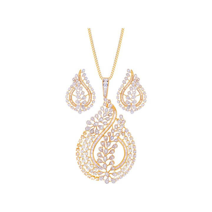 3.09Ct VS/GHI Diamond Pendant Set in 18K Gold