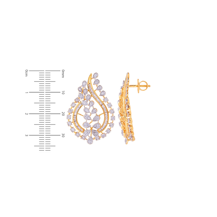 3.09Ct VS/GHI Diamond Pendant Set in 18K Gold