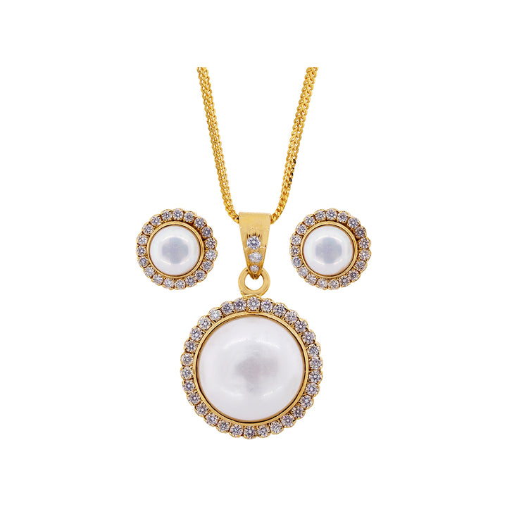 1.68Ct VS/GH Diamond Pendant Set with Pearl in 18K Gold