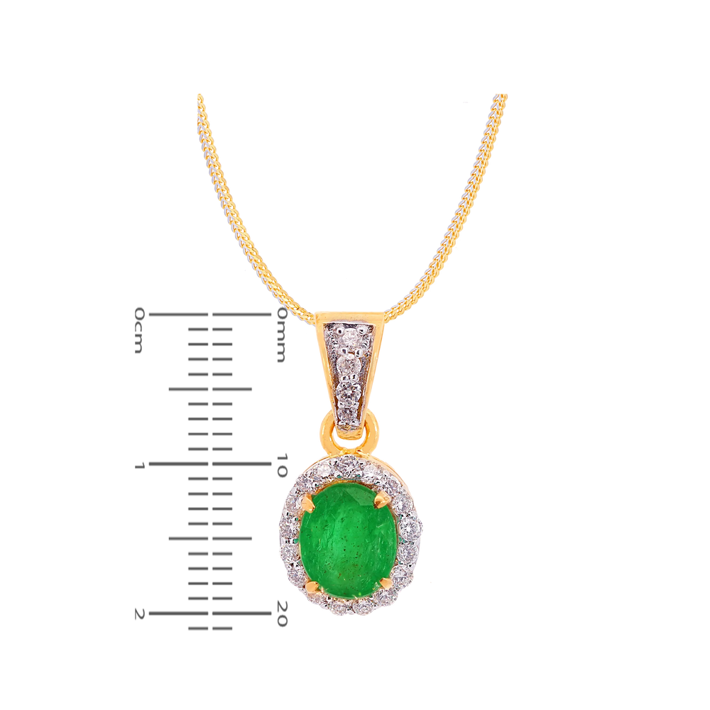 0.67Ct VS/GH Diamond Pendant Set With Emerald in 18K Gold