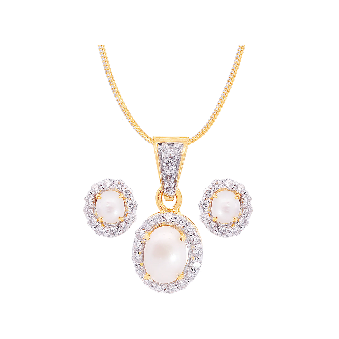 0.53Ct VS/GH Diamond Pendant Set With Pearl in 18K Gold