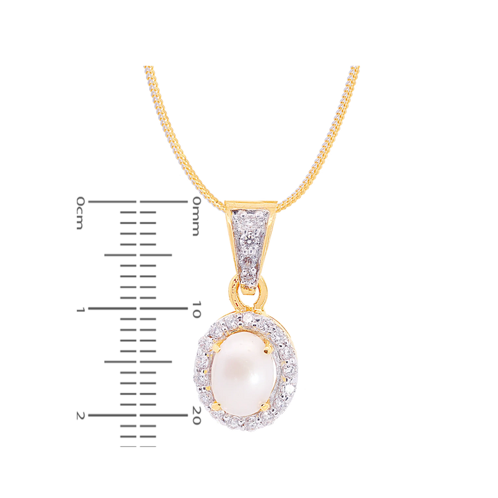 0.53Ct VS/GH Diamond Pendant Set With Pearl in 18K Gold