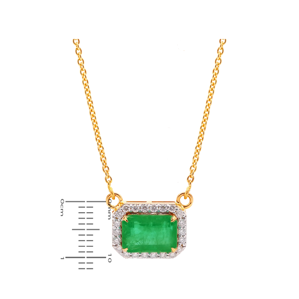 0.97Ct VS/GH Diamond Pendant Set With Emerald in 18K Gold