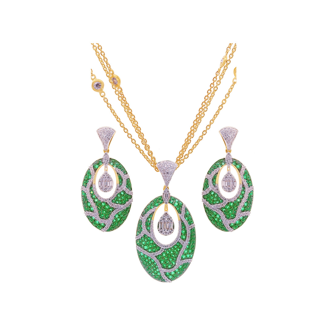 2.66Ct VS/HI Diamond Pendant Set With Gemstones in 18K Gold