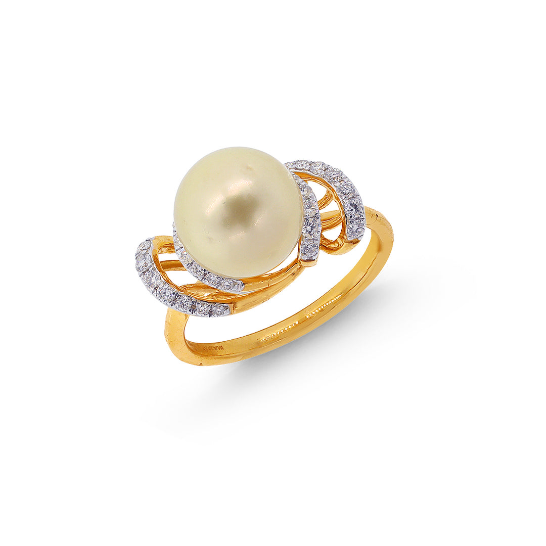 0.25Ct VVS/FG Diamond Ring With Pearl in 18K Gold