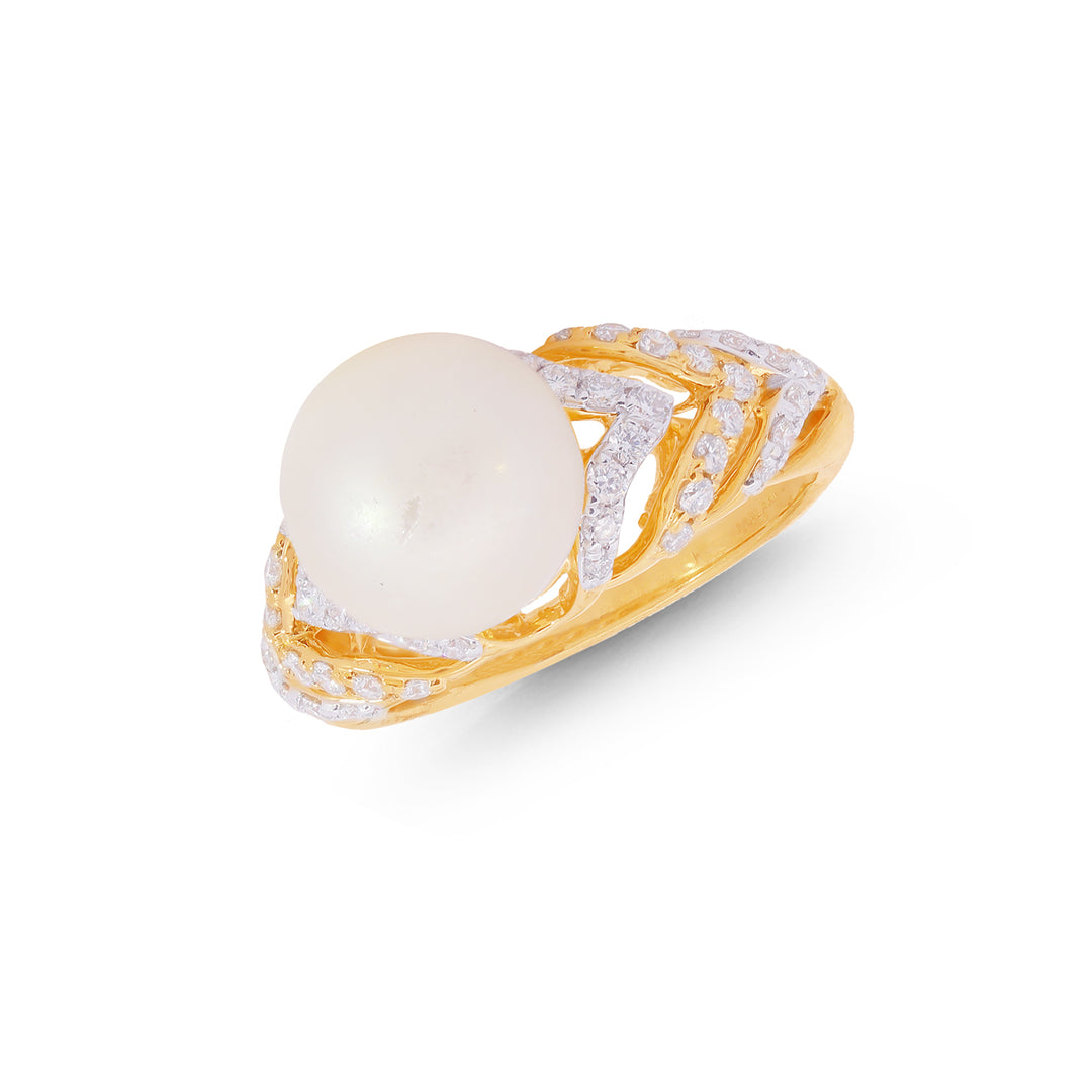 0.50Ct VVS/FG Diamond Ring With Pearl in 18K Gold