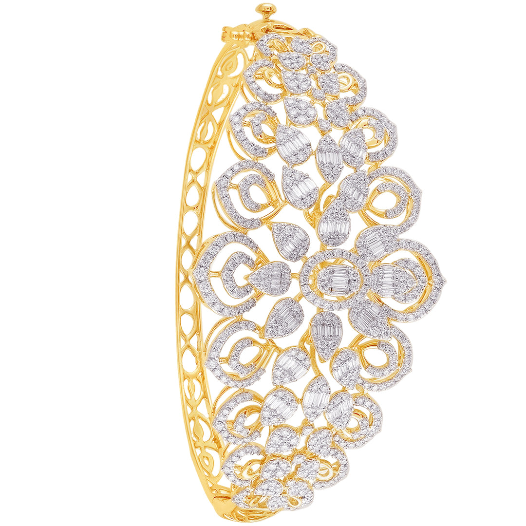 2.67Ct VVS/FG Diamond Bangle Bracelet in 18K Gold