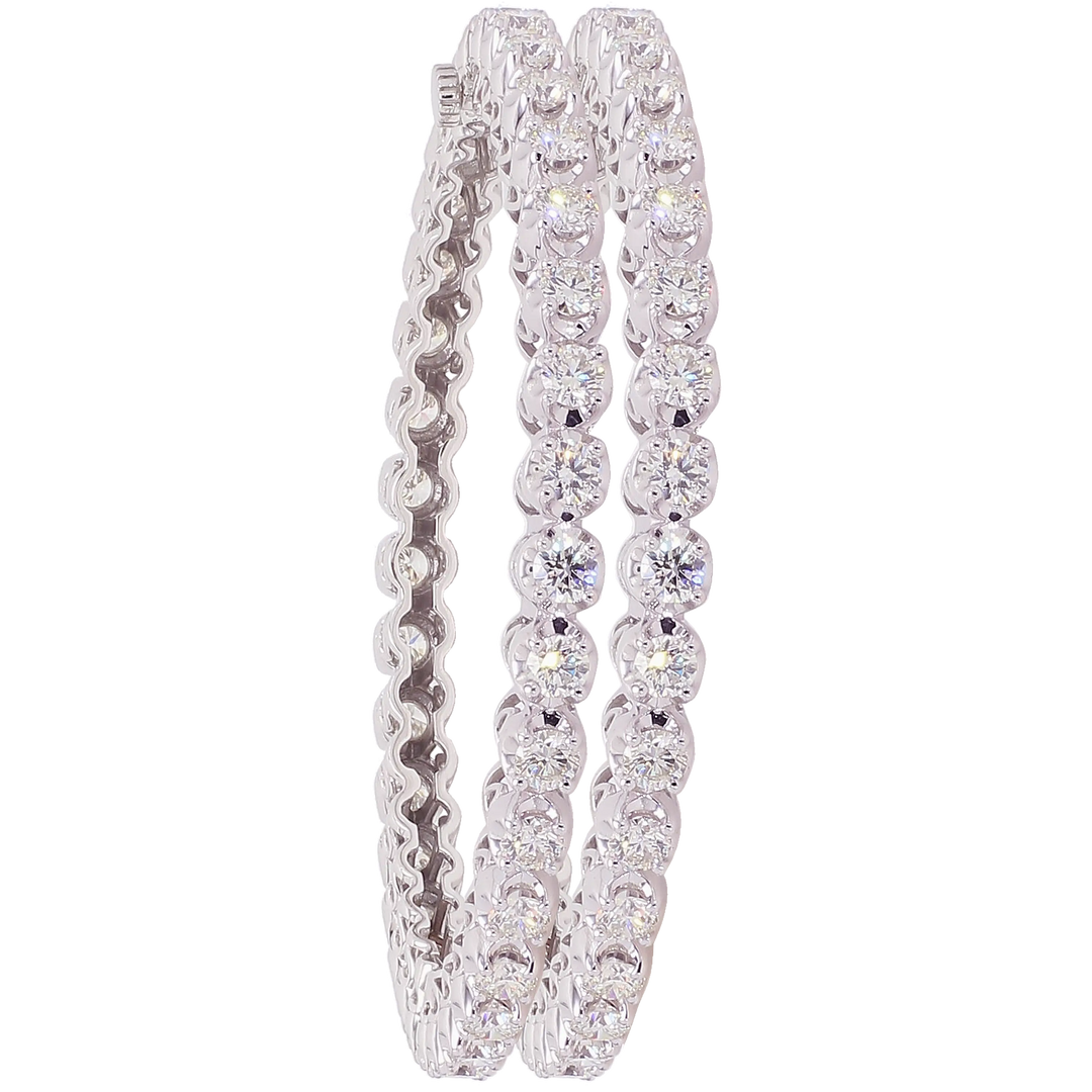 18.08Ct VVS/GHI Diamond 2pcs Bangle in 18K White Gold