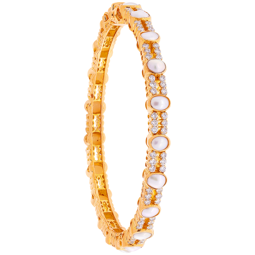 2.11Ct VS/GH Diamond Bangles with Pearl in 18K Gold