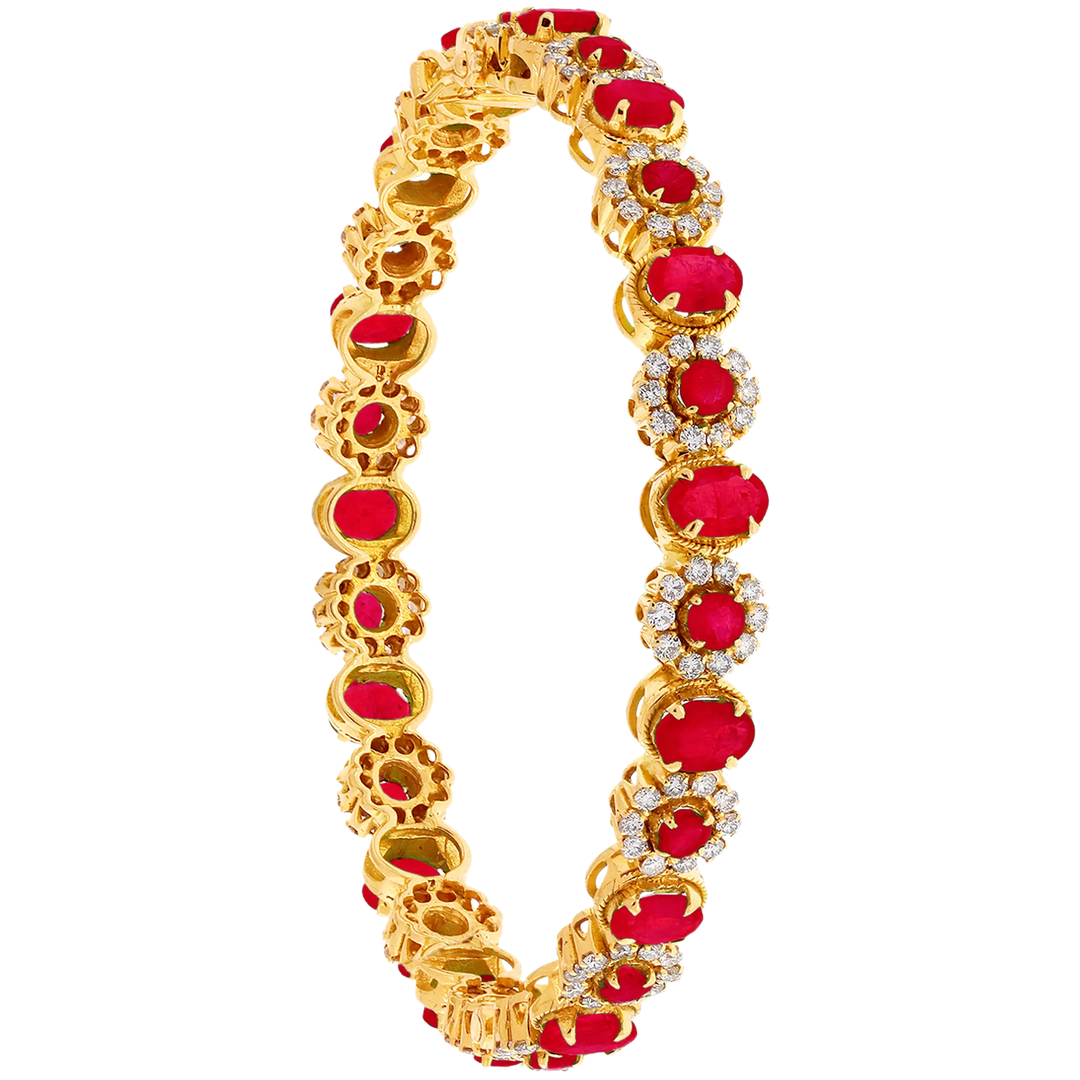 6.72Ct VS/GH Diamond Set Of 2pcs Bangles with Ruby in 18K Gold