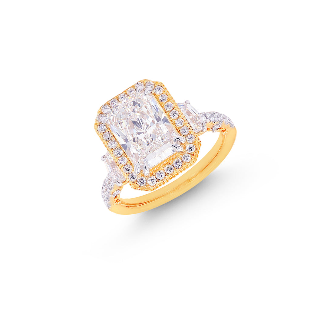 3.98CTW VVS/EF IGI Certified Lab Grown Diamond Ring in 18K Gold